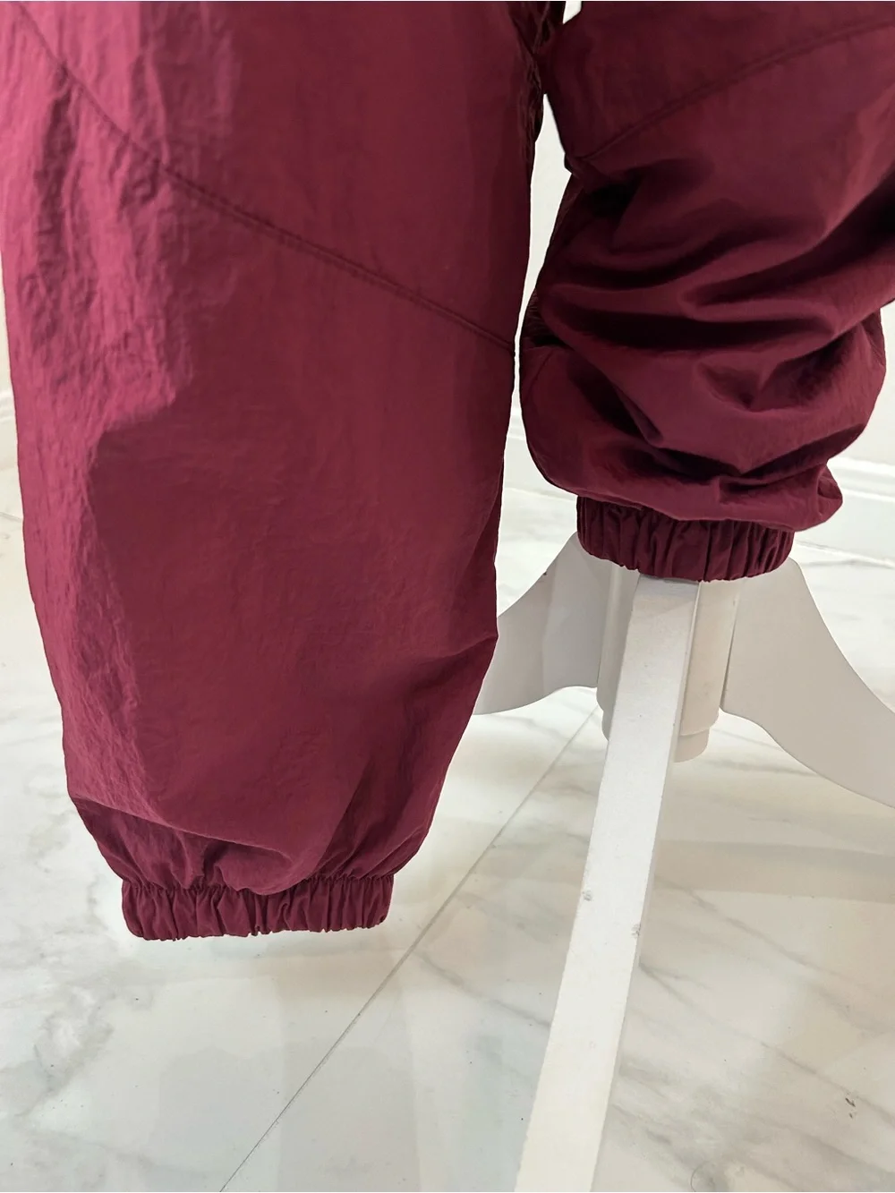 Nike Air Jordan Men's Maroon Athletic Joggers, Running Workout Pants, Size M